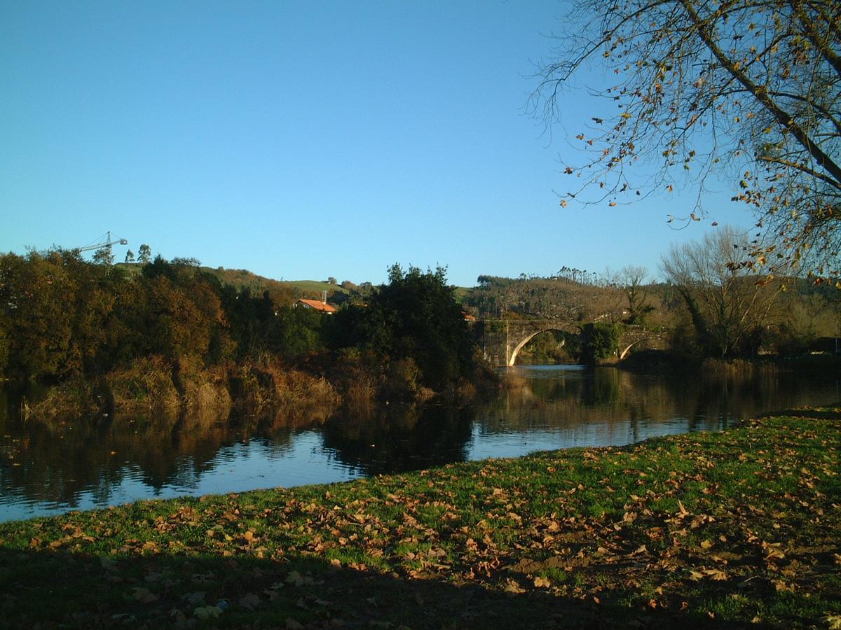 Posada Los Nogales Barcenilla ภายนอก รูปภาพ